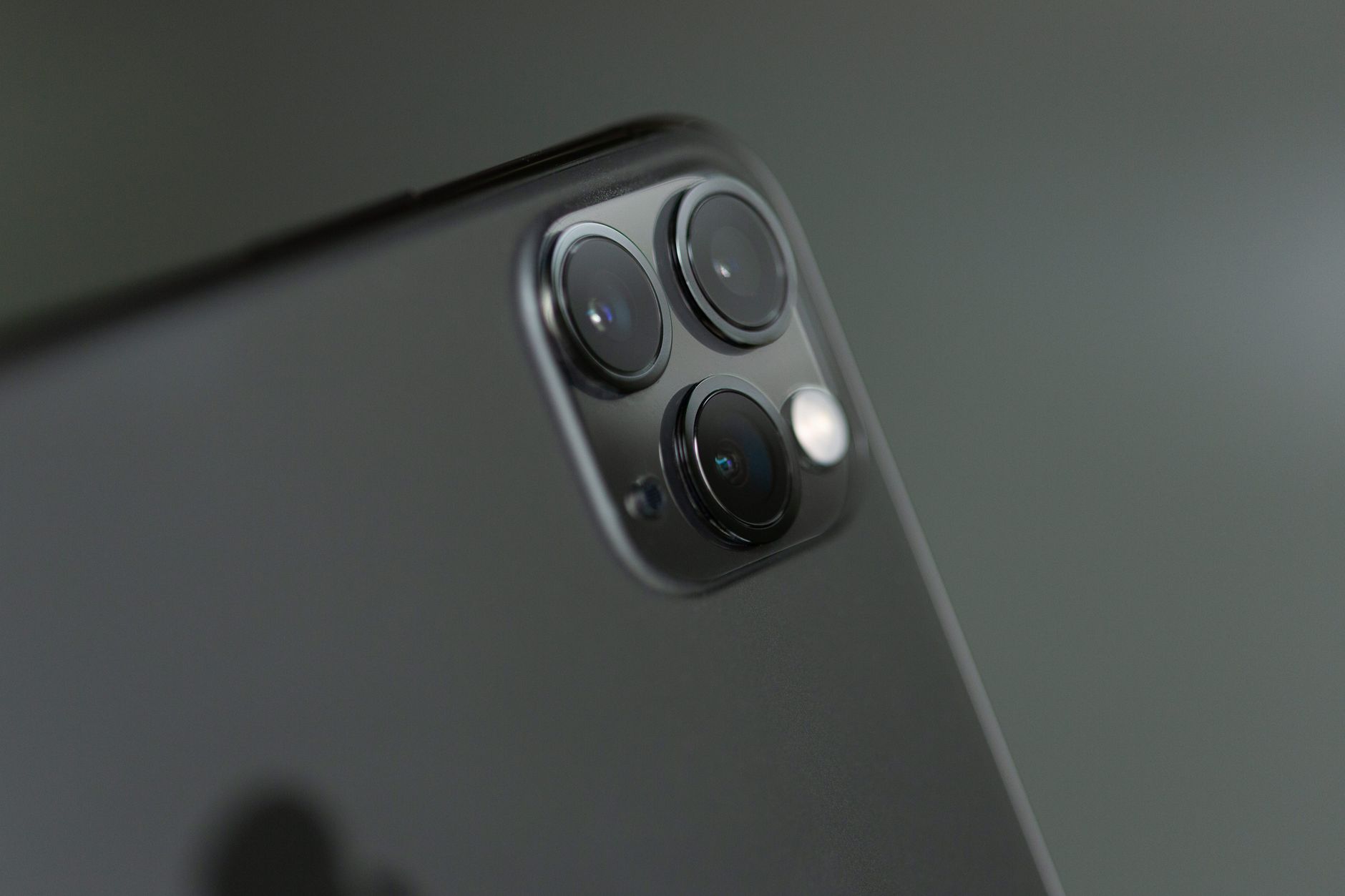 Oppo Find X10 Pro Max: Best Camera Claims Proven