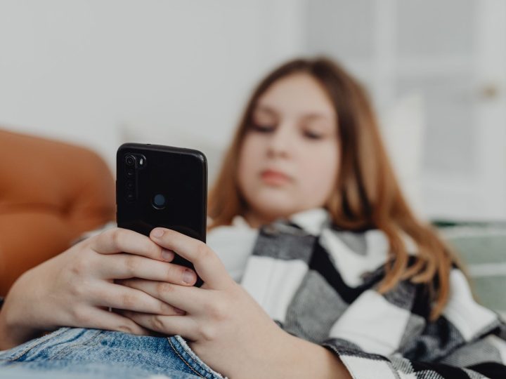 Social Media Addiction Regulation: Clear Policy Needed Now