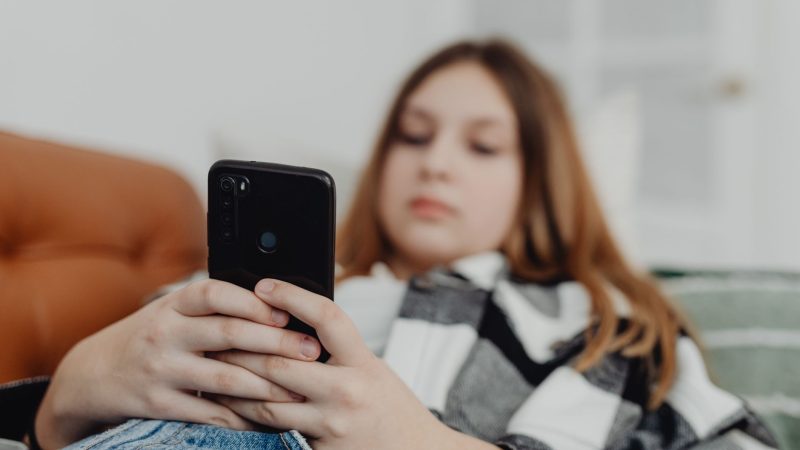 Social Media Addiction Regulation: Clear Policy Needed Now